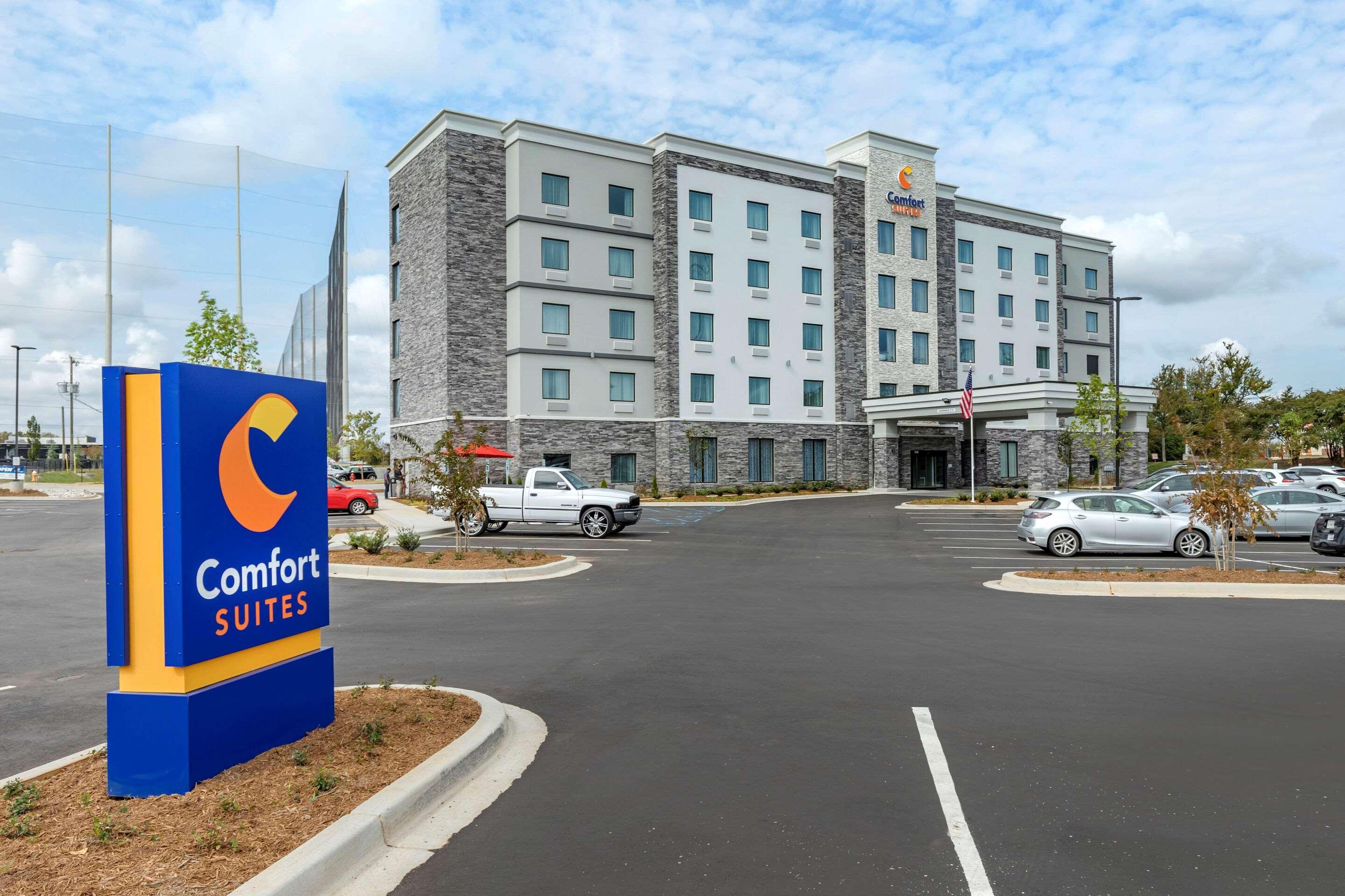 Comfort Suites Greenville Airport Bagian luar foto