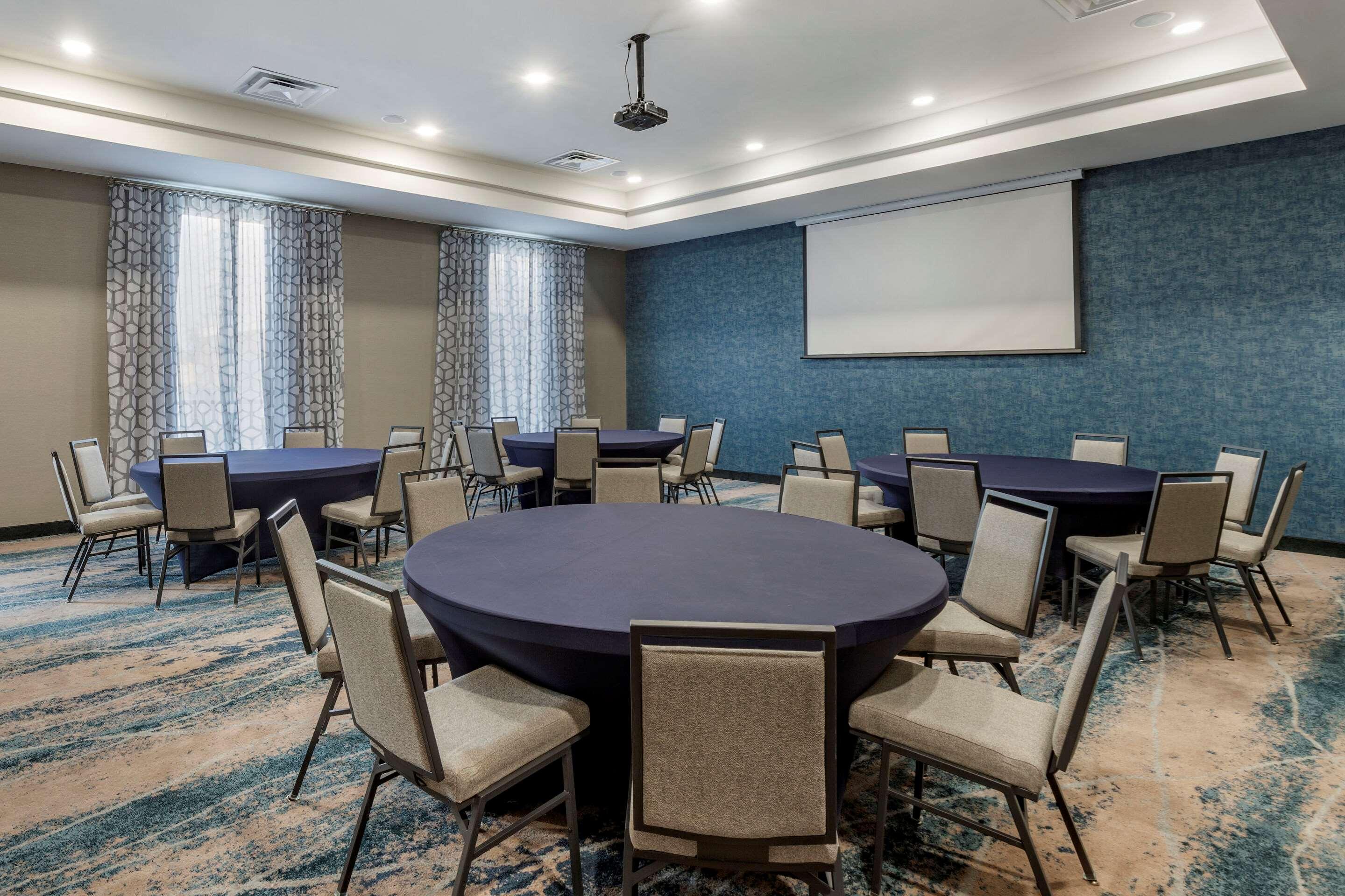 Comfort Suites Greenville Airport Bagian luar foto
