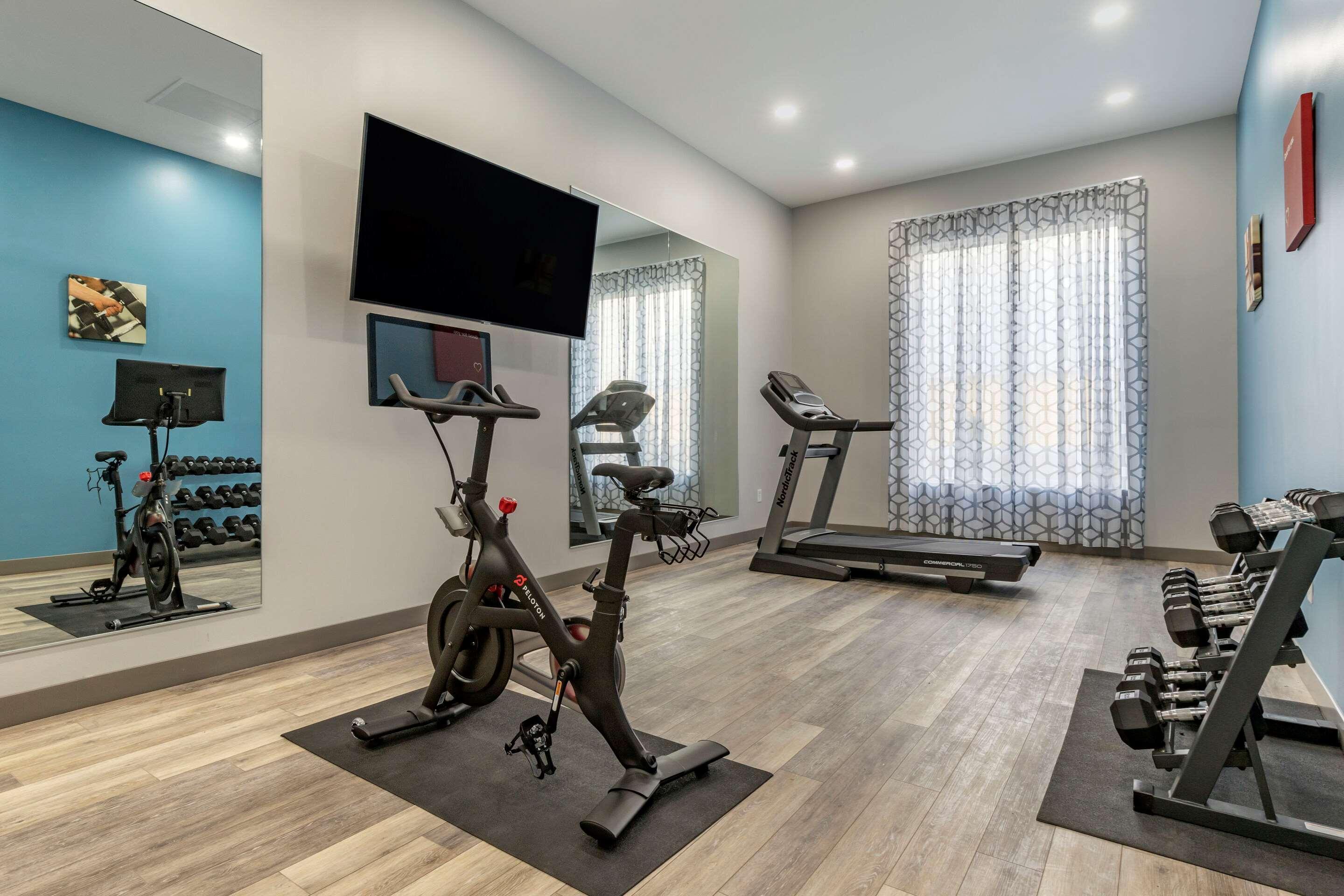 Comfort Suites Greenville Airport Bagian luar foto